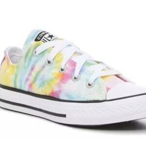 Converse Chuck Taylor All Star Sneaker - W8 Tie Dye